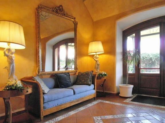 Hotel Villa Vecchia Monte Porzio Catone Экстерьер фото
