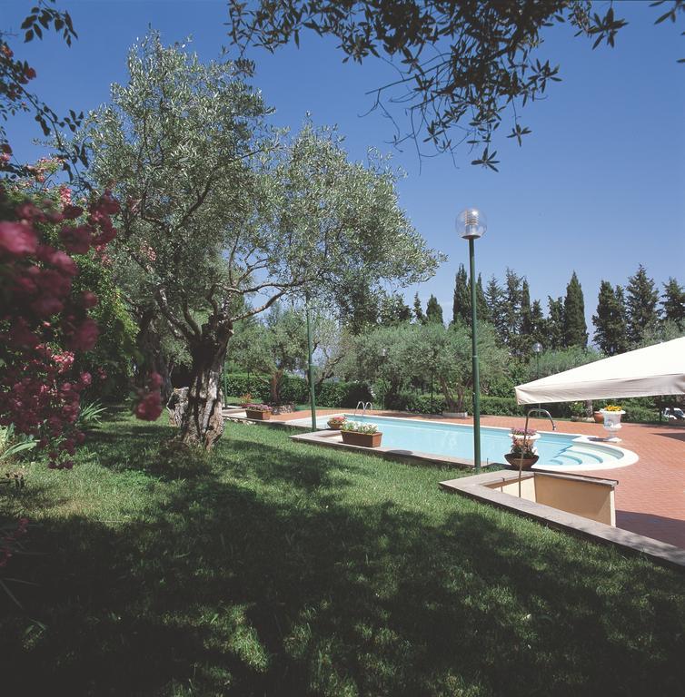 Hotel Villa Vecchia Monte Porzio Catone Экстерьер фото